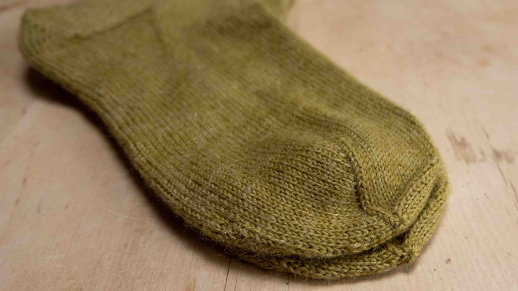 Beginner’s Guide to Knitting a Star Toe