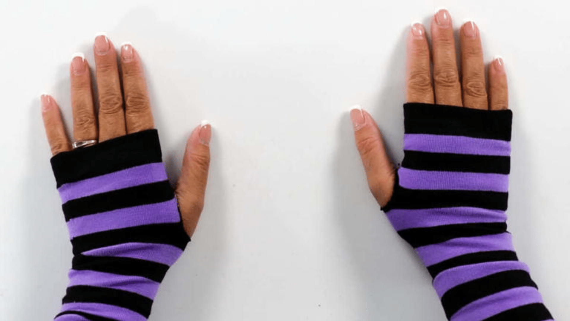 Cozy Thumb Hole Gloves
