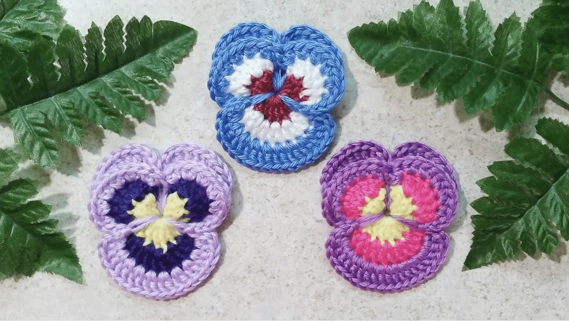 Simple Pansy crochet knitted flower