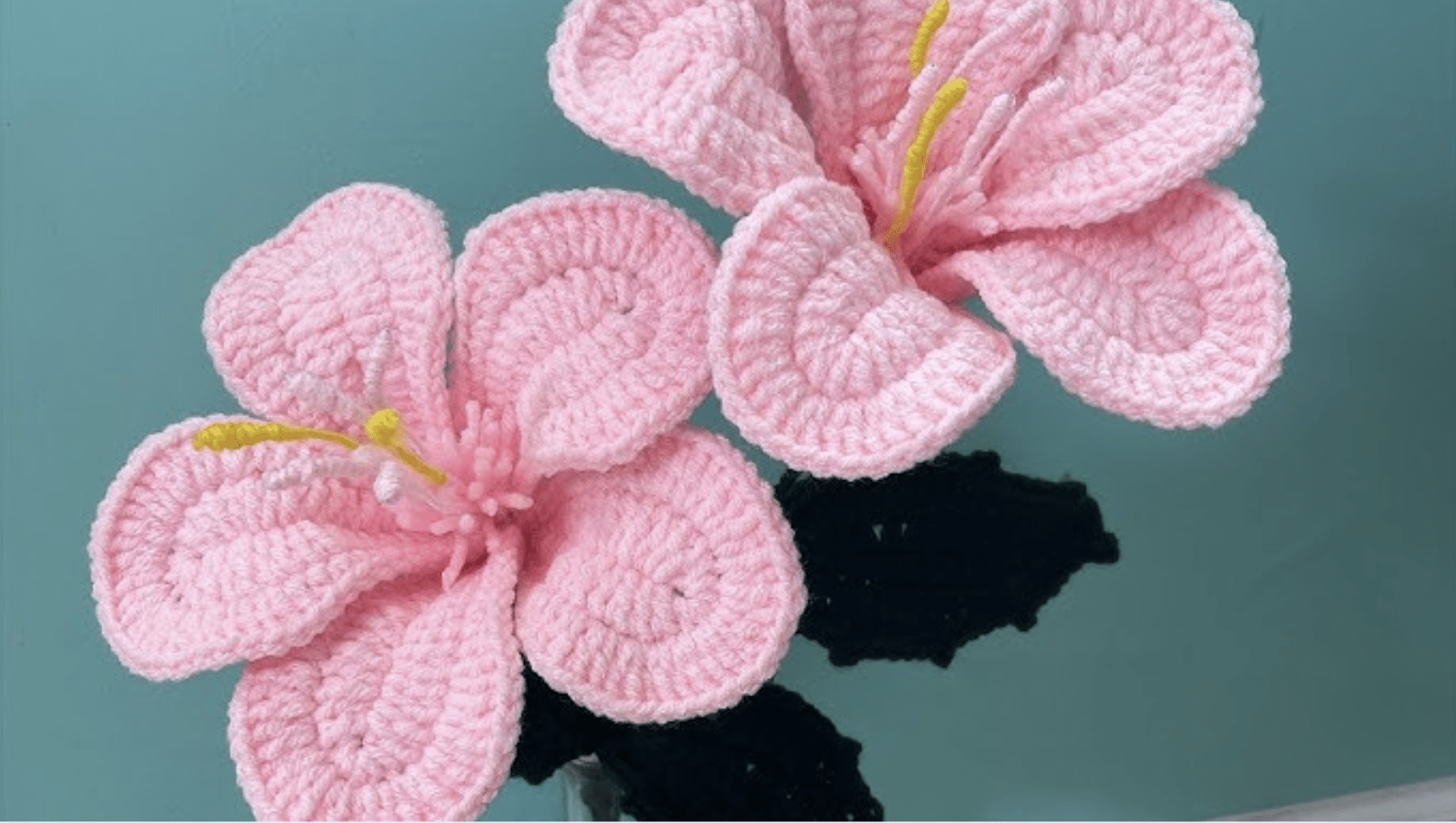 Tropical Hibiscus crochet knitted flower