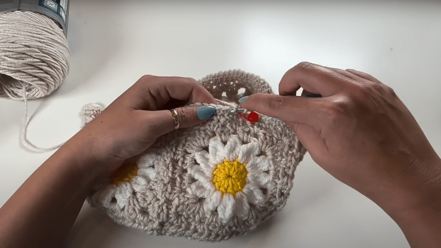 Free Easy Crochet Flower Hat Pattern Crafty Daisies