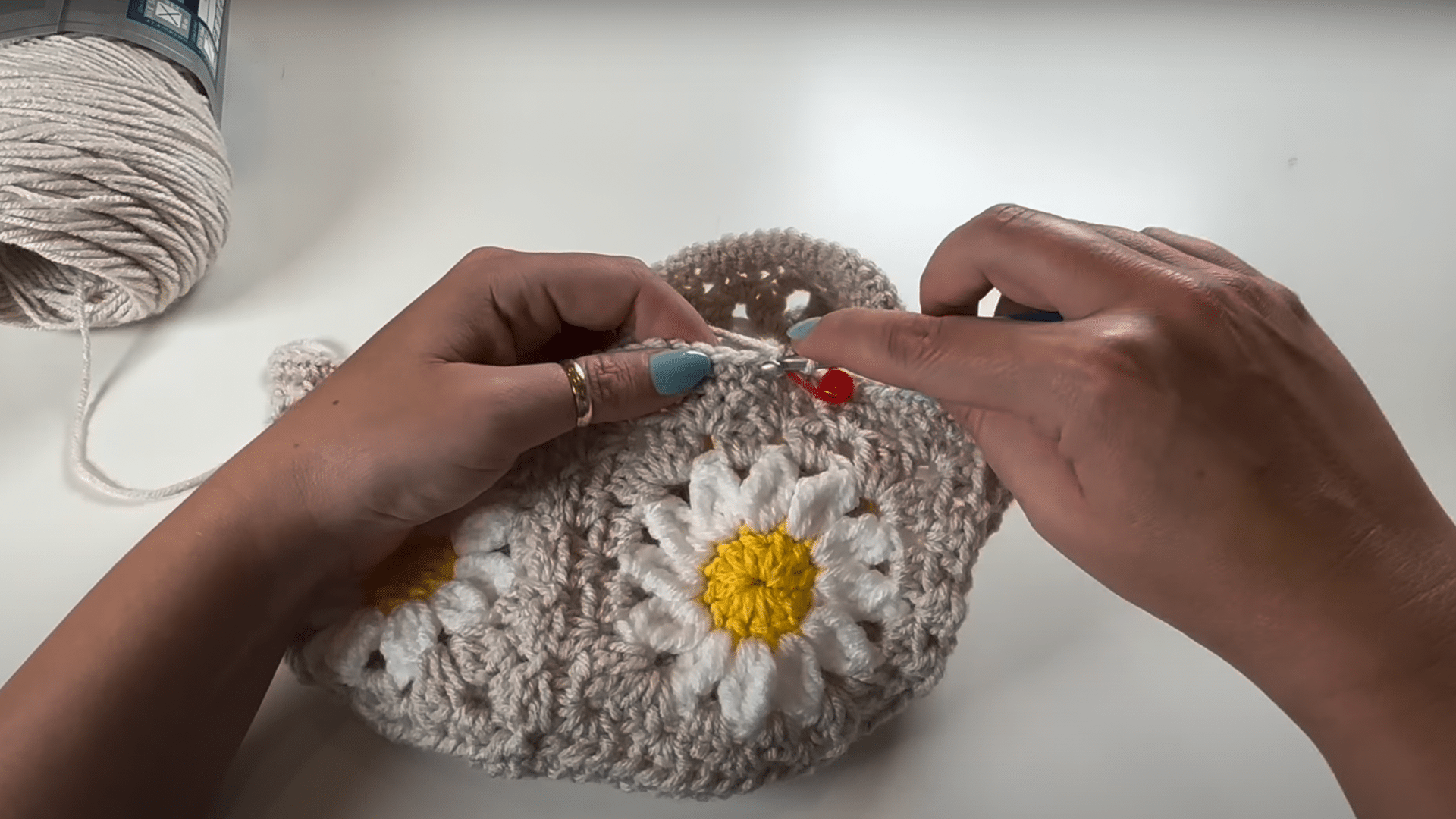 crochet flower hat pattern free-brim