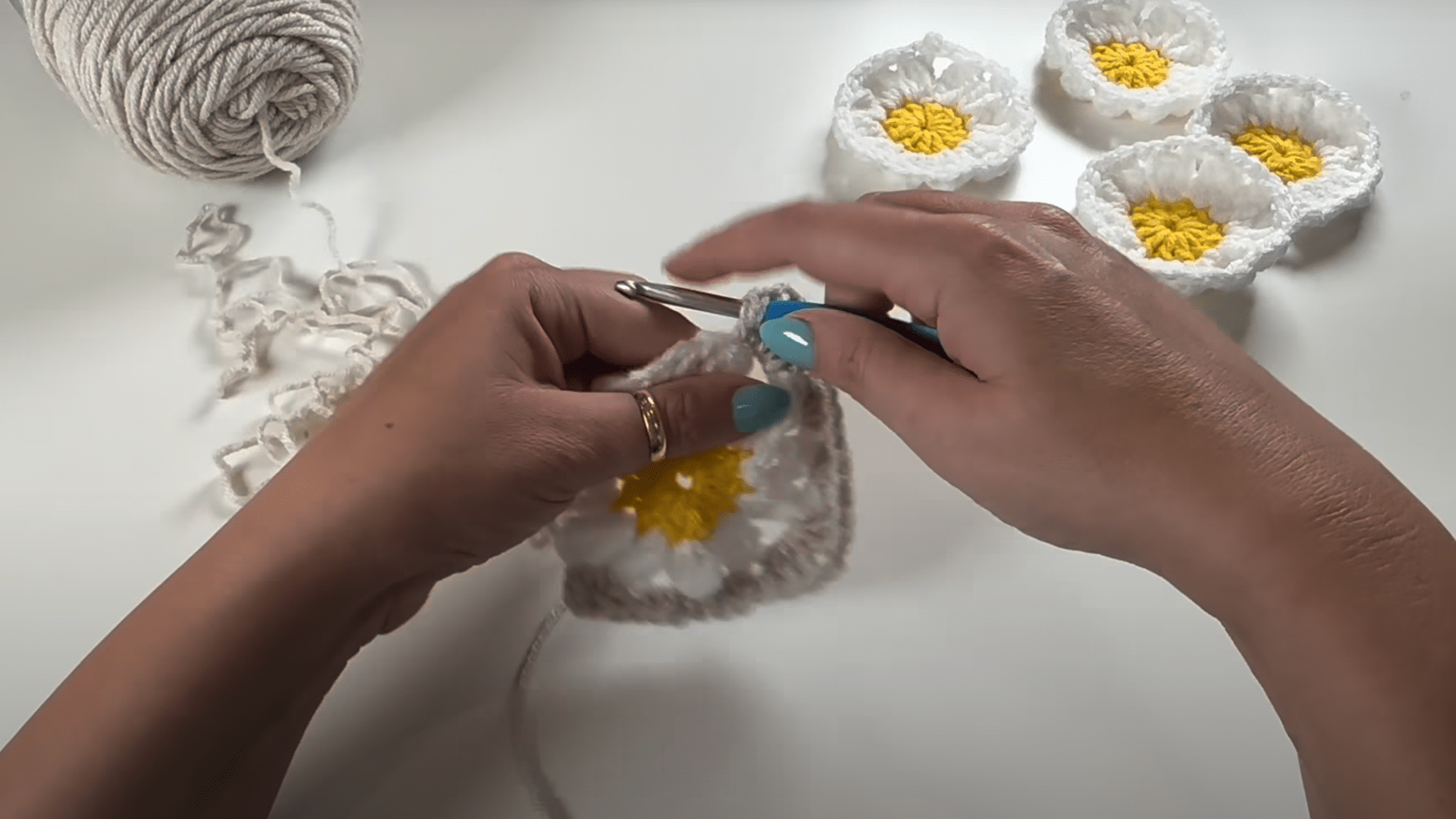 crochet flower hat pattern free-granny squares